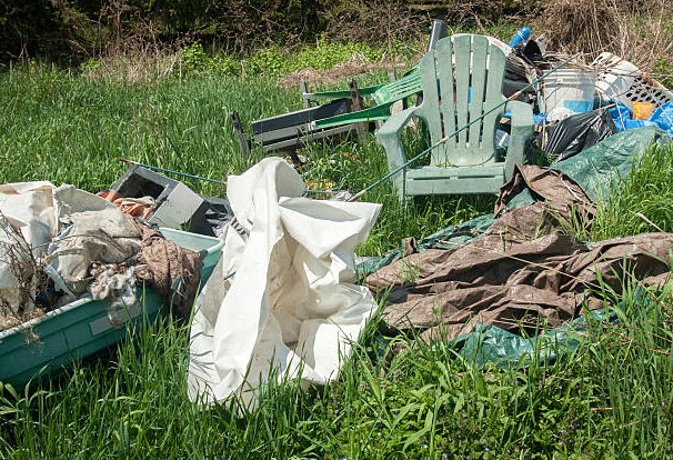Junk removal, haul away, clean up services, yard trash